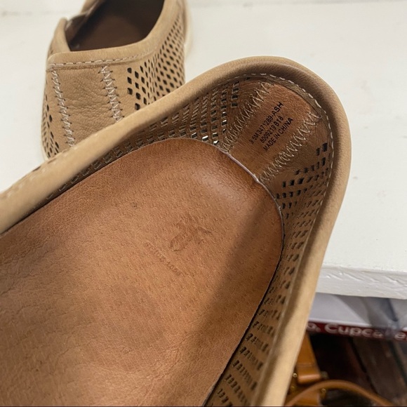 Frye Camille Perforated Leather Slip On Sneakers Ivy Brown Saddle Tan Ash Sz 9.5 - Picture 4 of 5
